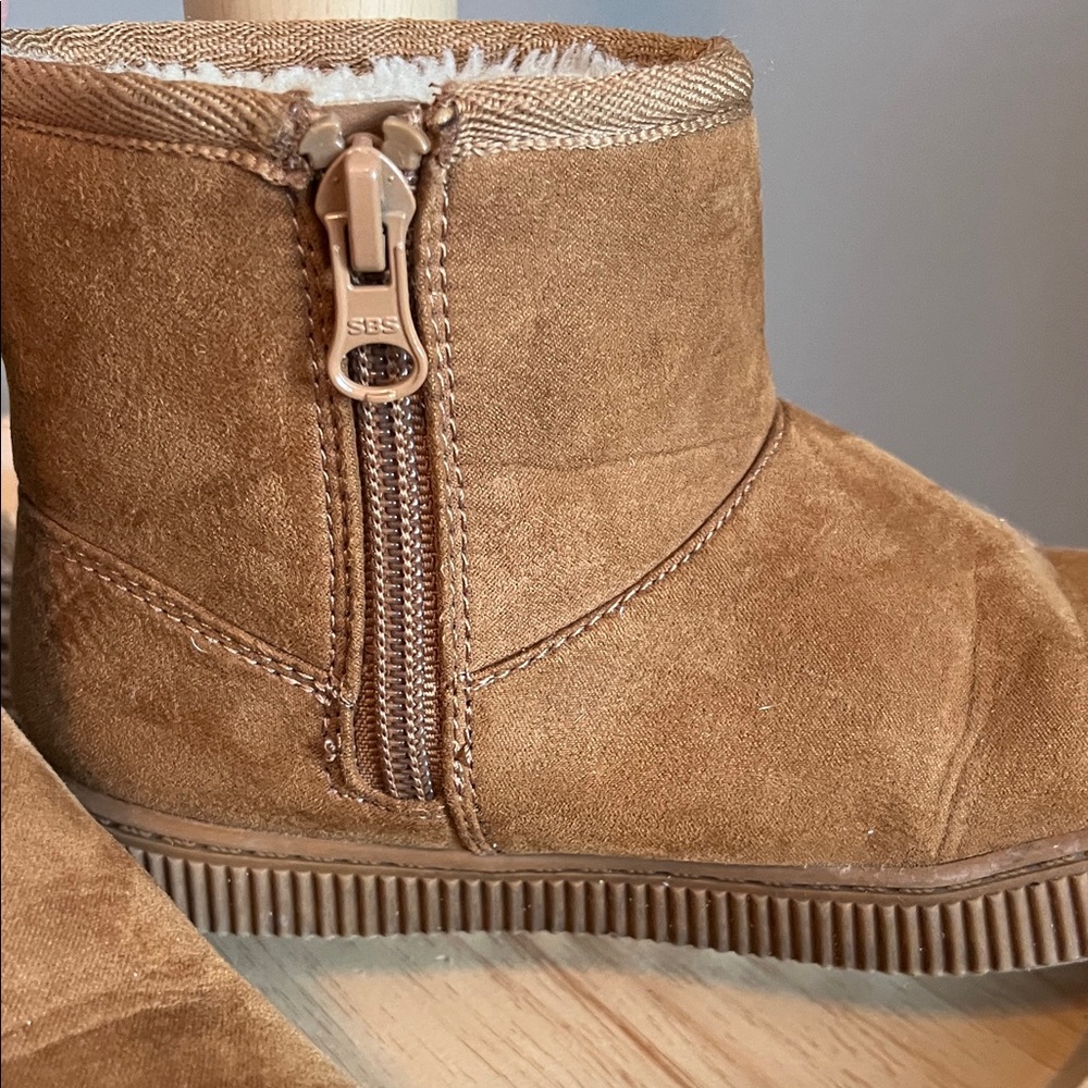 Cat & Jack Girls Arlo Cozy Tan Congac Ankle Boots Size 12 - Picture 4 of 7